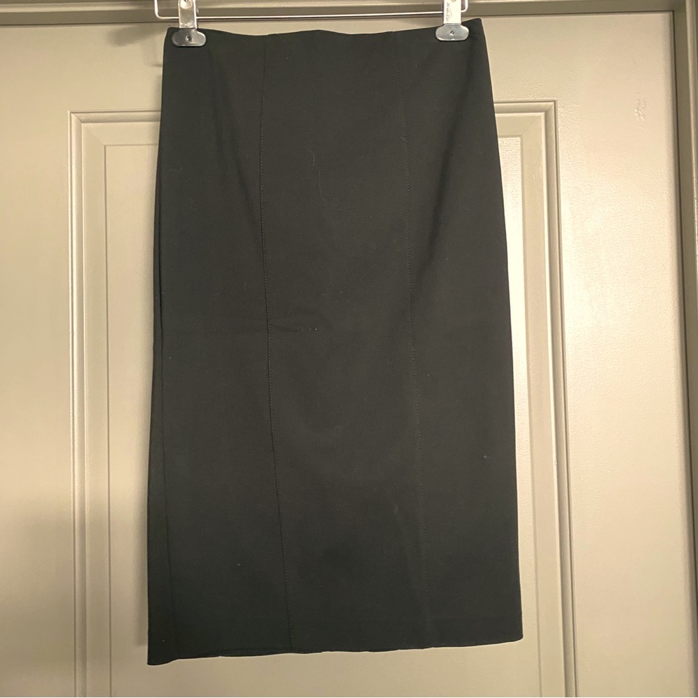 Black work skirt. EUC